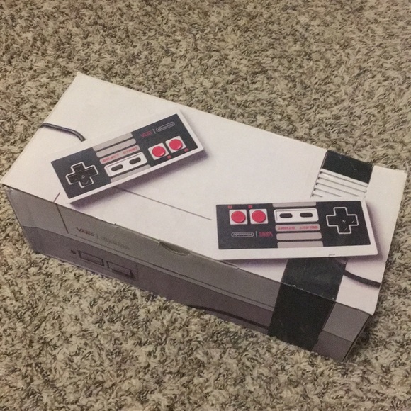 Vans Authentic Nintendo Donkey Kong Vans - Picture 5 of 6